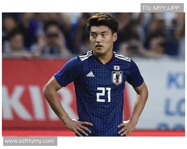 马丁内斯的传奇之路：从新星崛起到足球巨星的辉煌历程