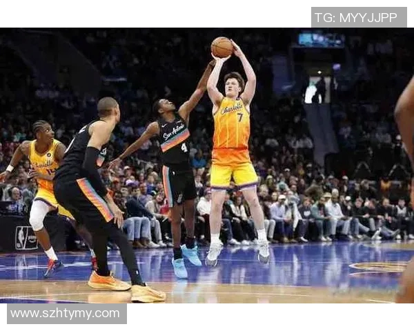 黄蜂与马刺激战四节最终马刺险胜黄蜂四分精彩瞬间回顾