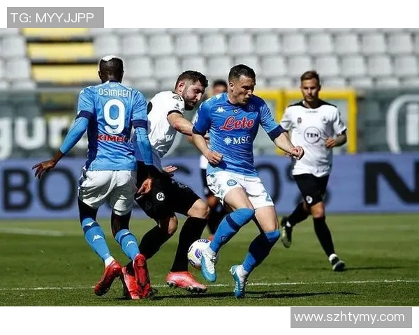 沙维什与费雷拉激战正酣比分悬念令人期待